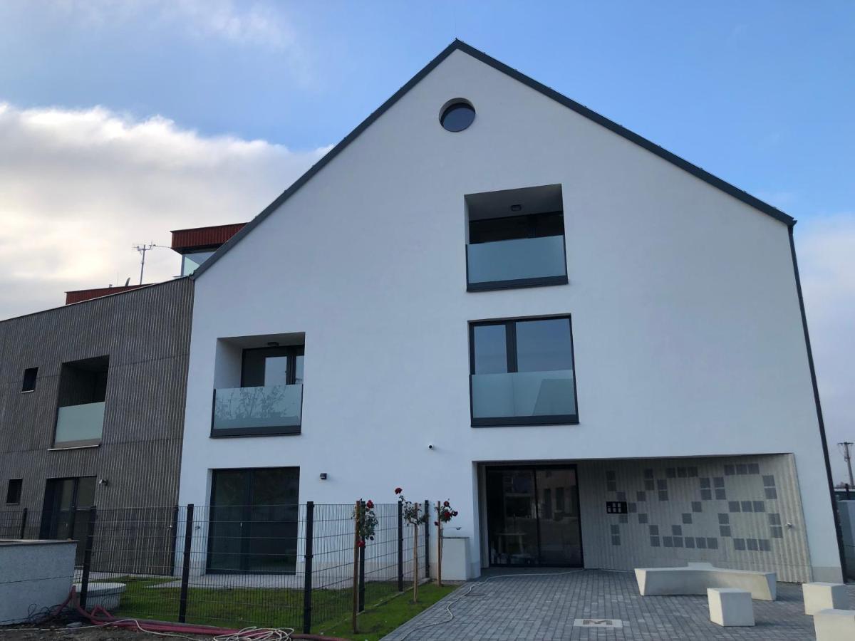 Apartman X28 ミクロフ エクステリア 写真