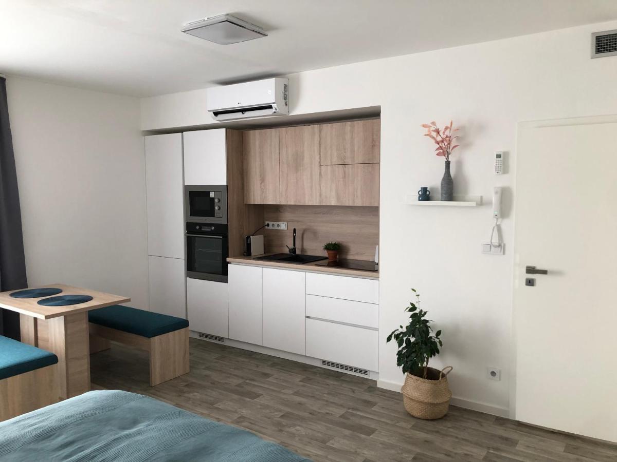 Apartman X28 ミクロフ エクステリア 写真