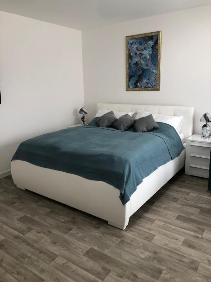 Apartman X28 ミクロフ エクステリア 写真